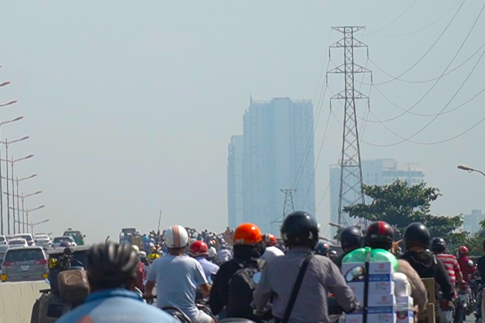 Mu kho tai TP.HCM khien tam nhin han che hinh anh