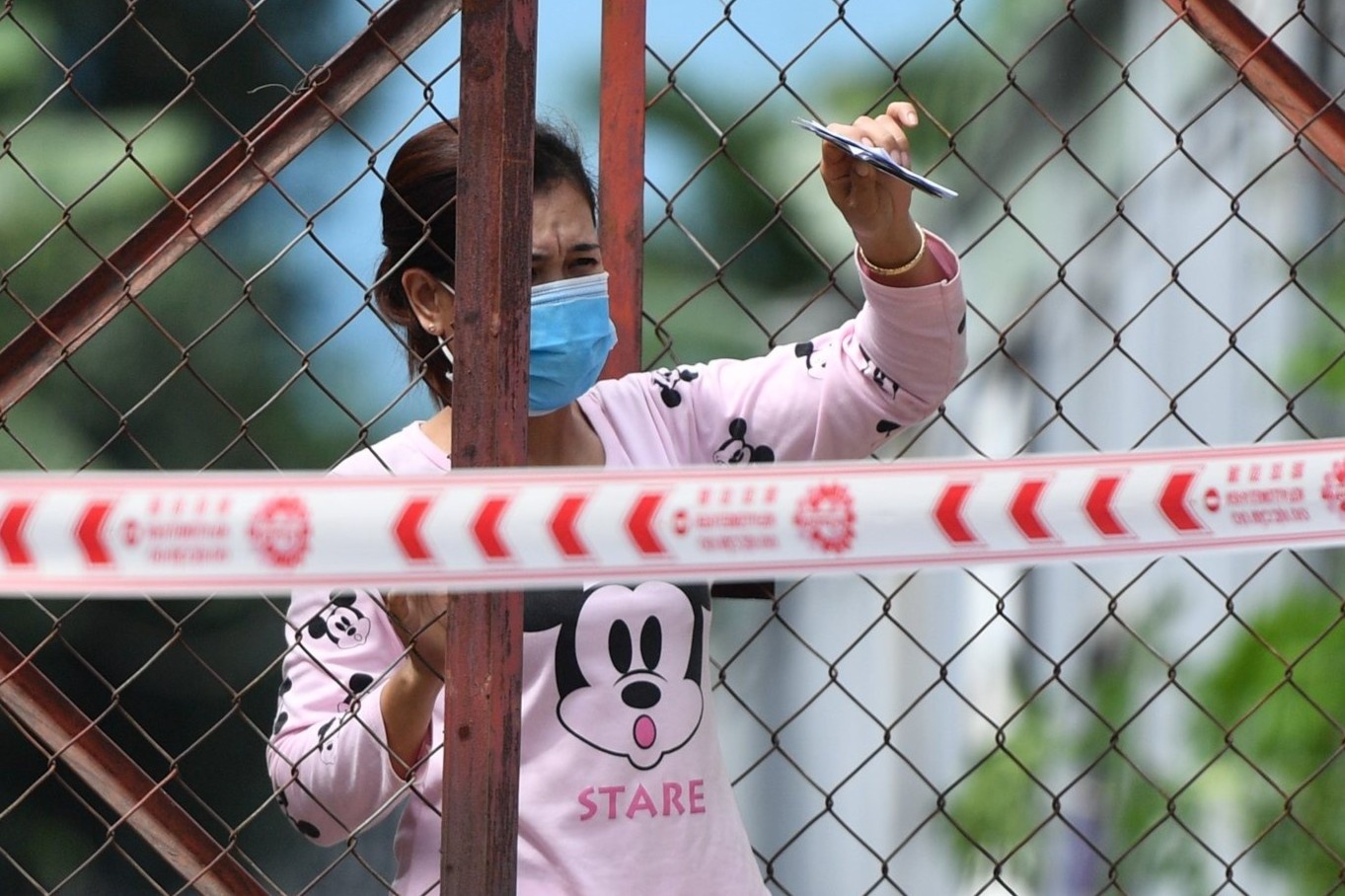 Phong toa 2 dia diem o quan 9 vi co ca nghi mac Covid-19 hinh anh