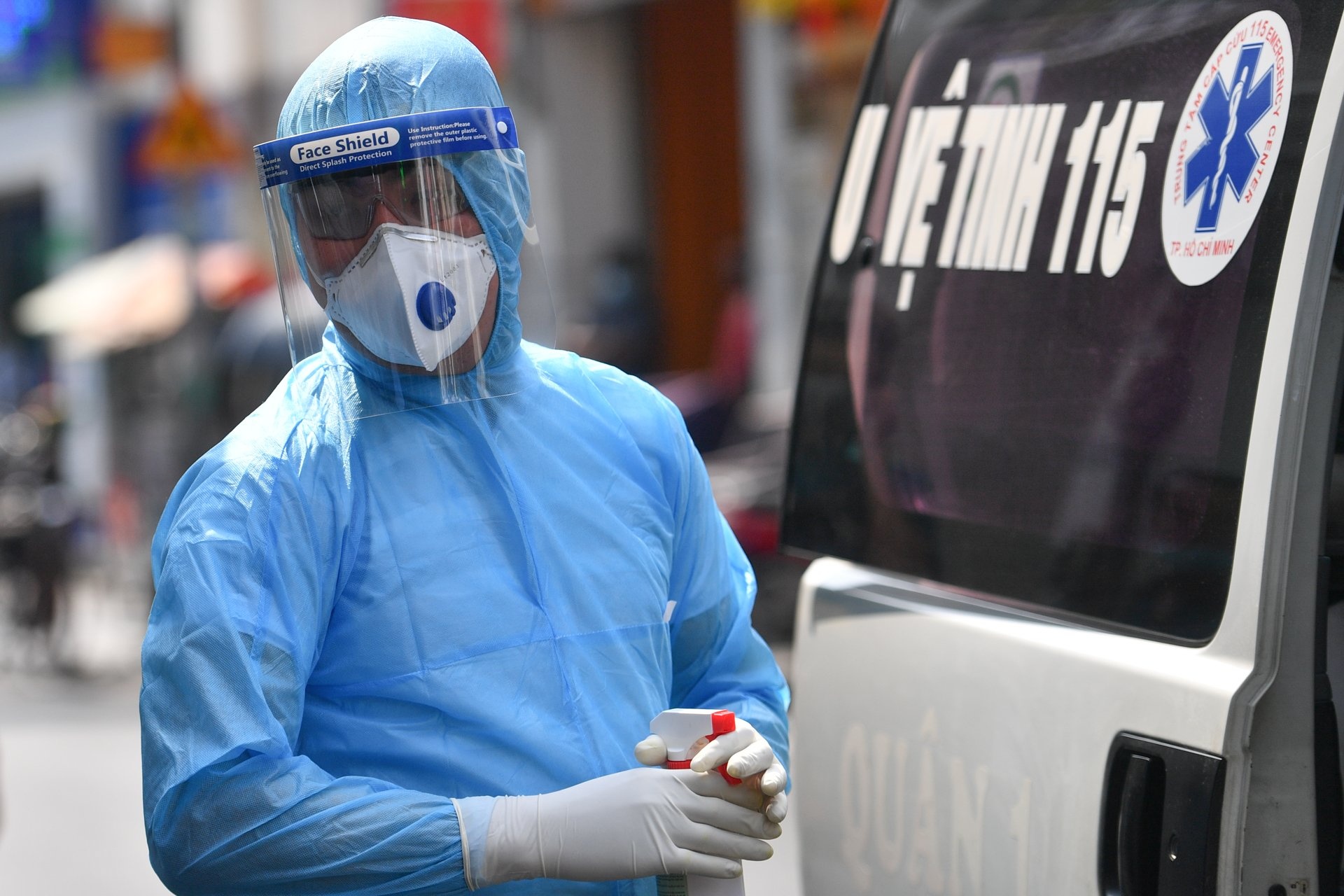 Mot phan pho Bui Vien bi phong toa vi 4 F1 hinh anh