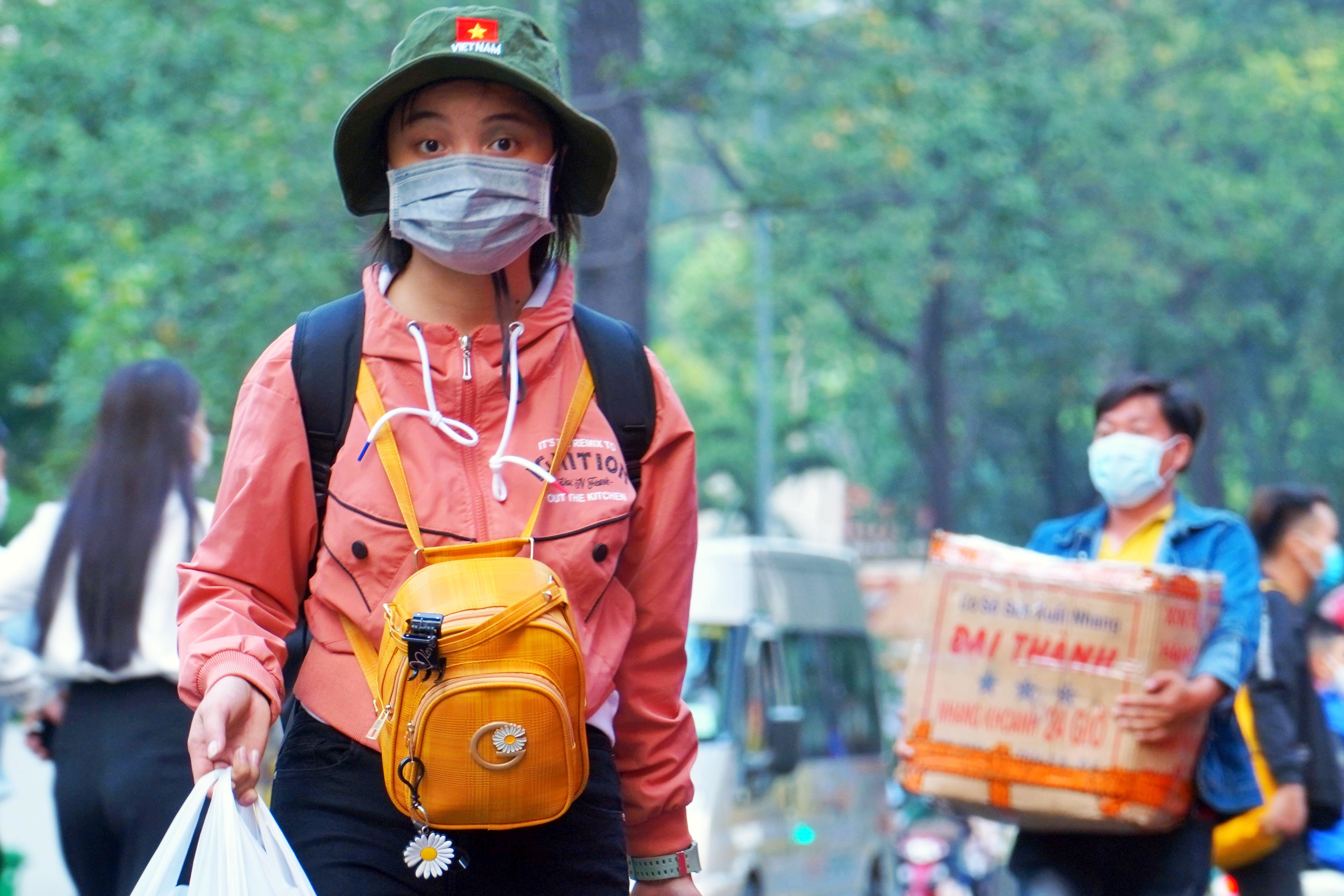 '6 nam roi toi moi duoc ve que an Tet' hinh anh