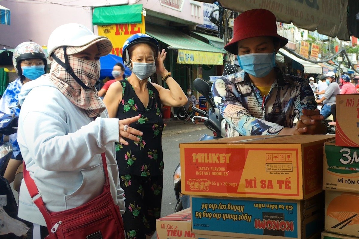 'Toi khong lo lang vi hang o cho, sieu thi con nhieu' hinh anh