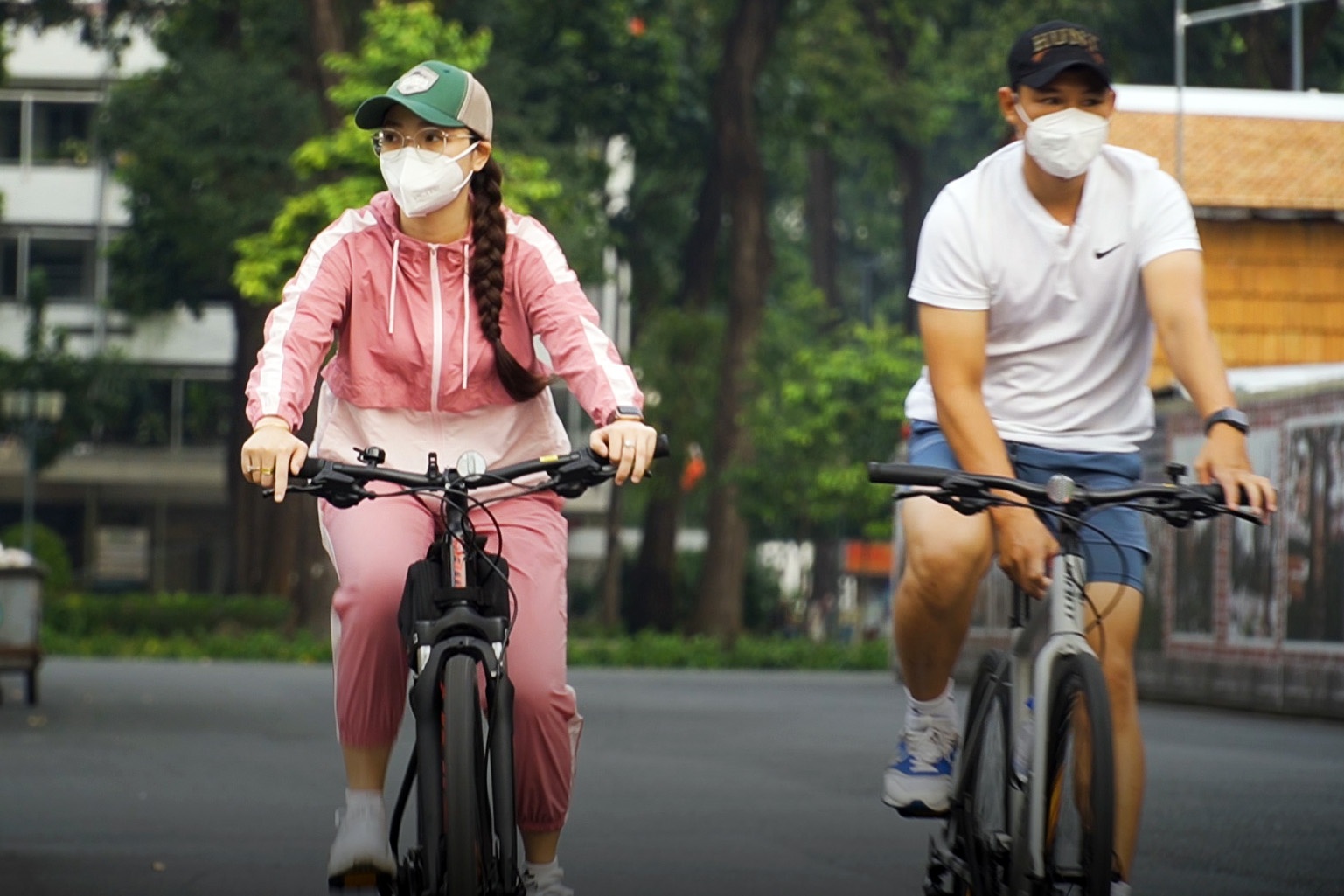 Buoi sang cuoi tuan lanh 22 do C o TP.HCM hinh anh