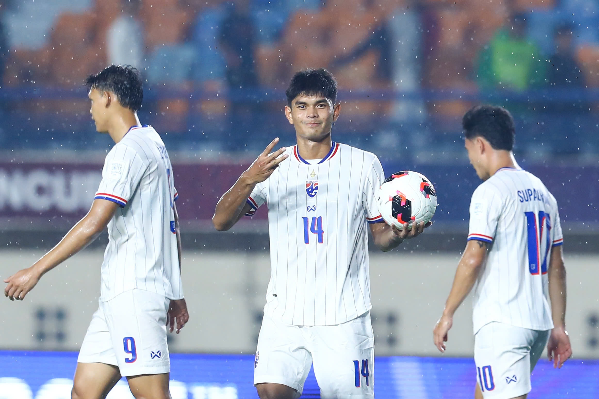 Chanathip ảnh 7 Chanathip ảnh 7