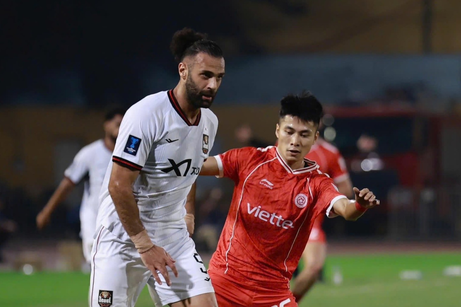 Đội mạnh nhất Hàn Quốc đè bẹp á quân V.League