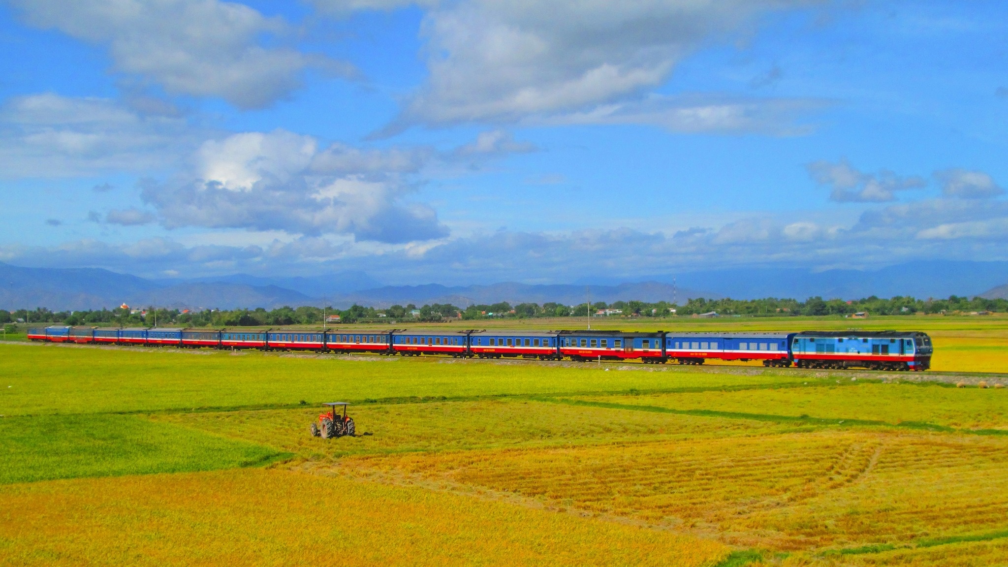 doan tau Thong Nhat anh 1