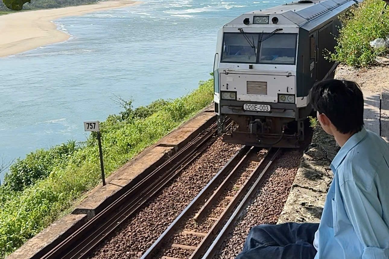 Diem chan tau Hai Van thanh diem check in hut khach du lich hinh anh