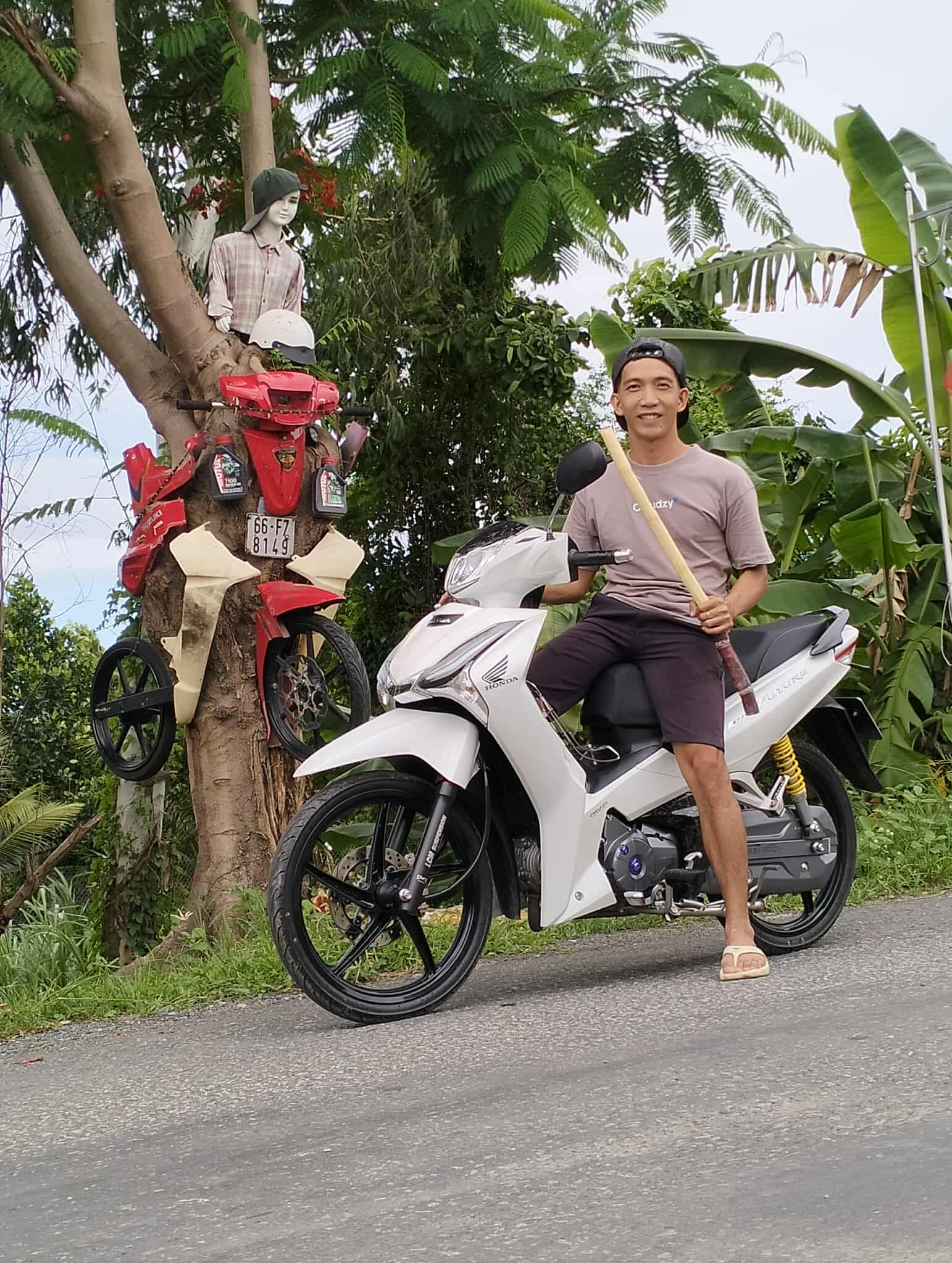 xe may xuyen cay anh 1