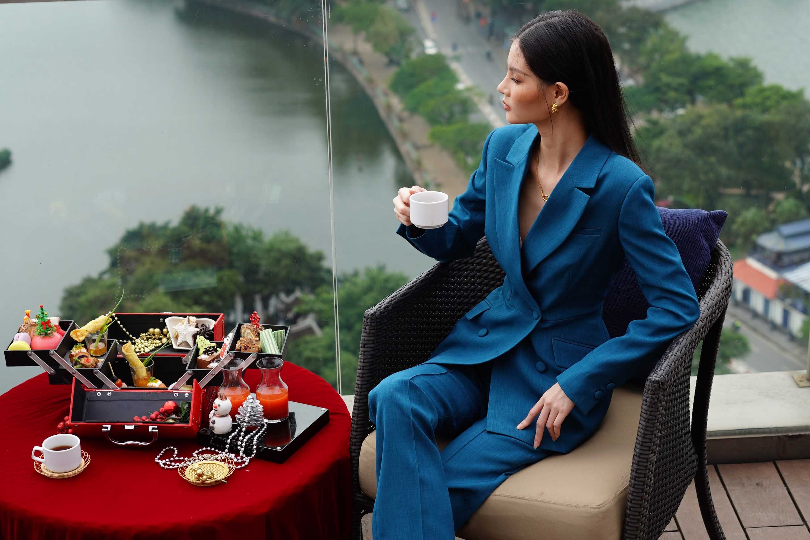 Rooftop 'view trieu do' dan can cho truoc 2/9 hinh anh