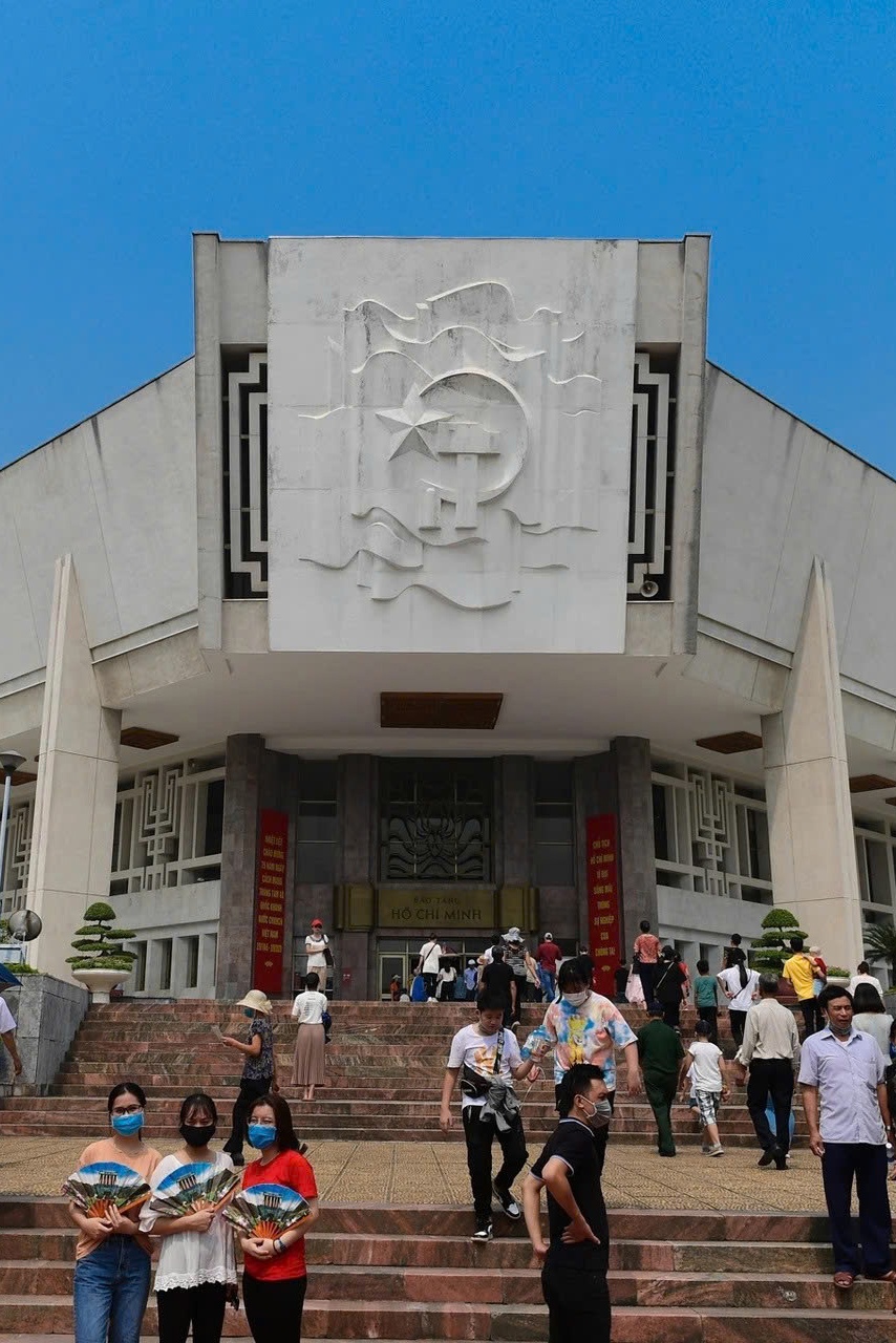 bao tang anh 6