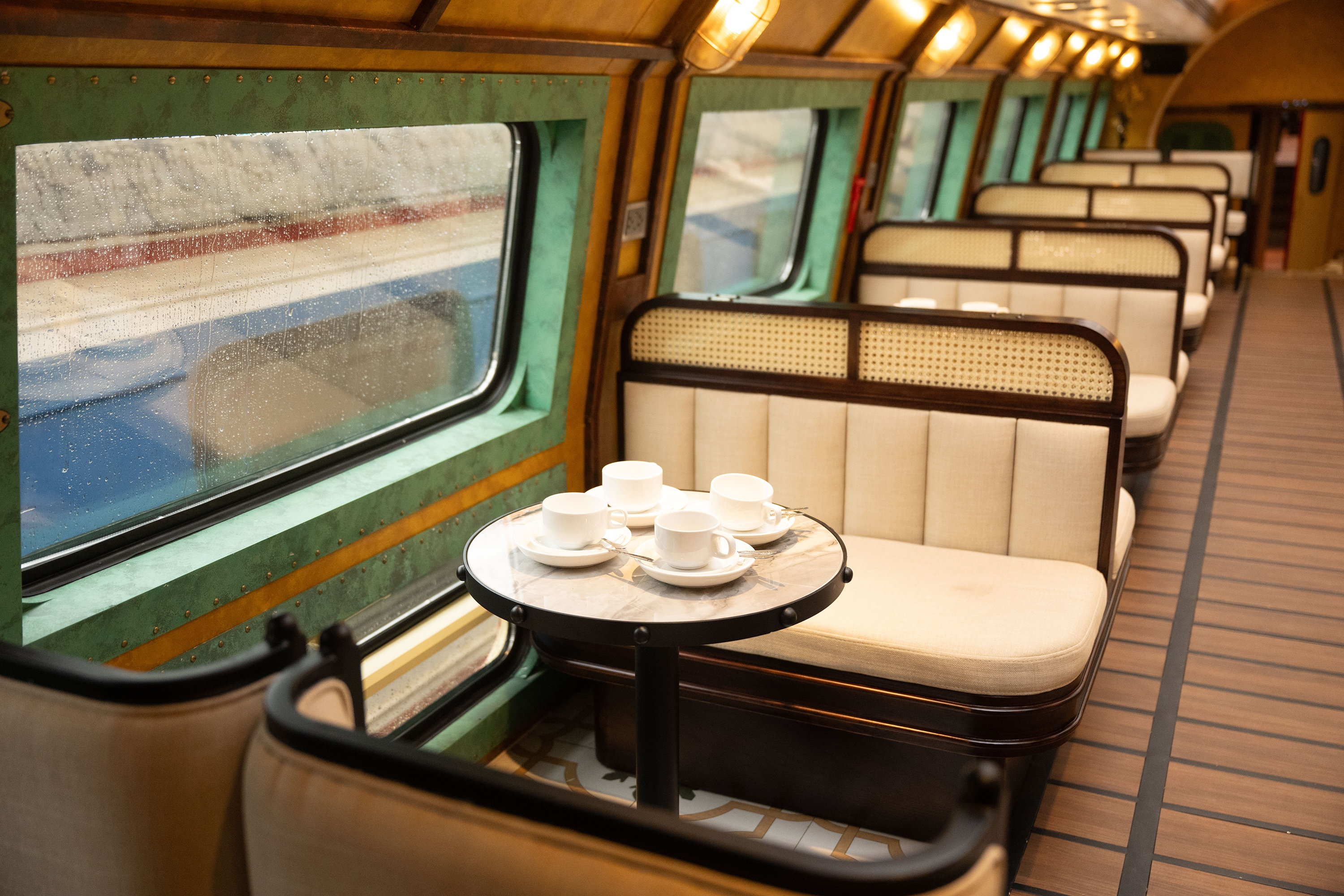 Luu y A-Z di tau du lich 2 tang dau tien cua Ha Noi hinh anh