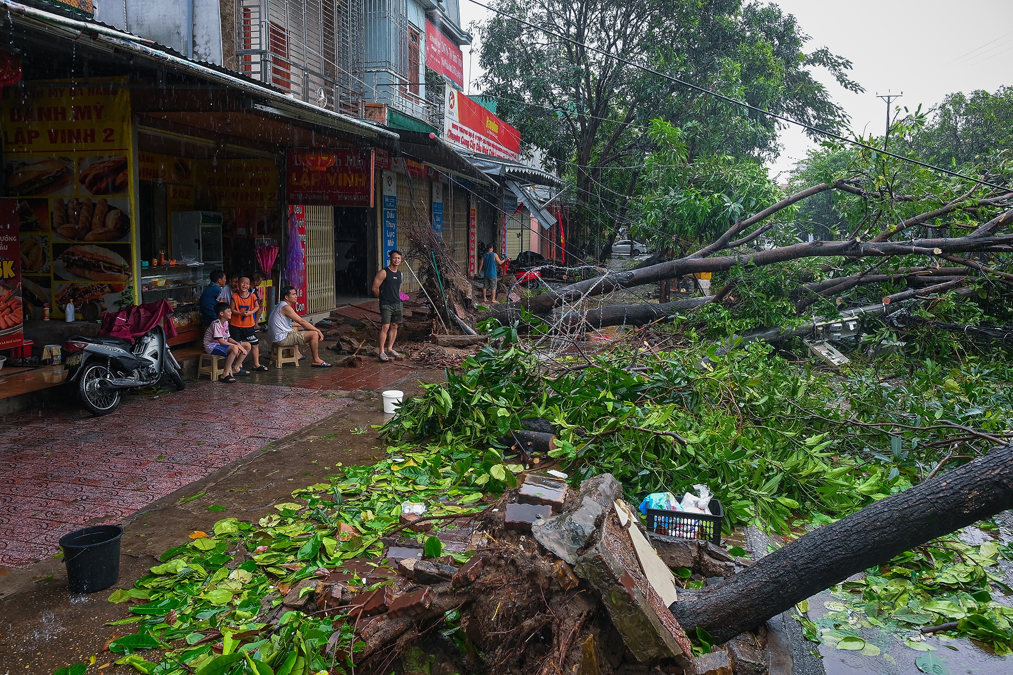 Bo Xay dung yeu cau ung pho khan cap, khac phuc hau qua bao so 10 hinh anh