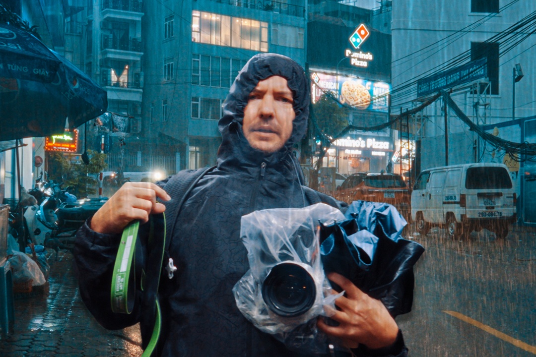 Canh ngap lut o Ha Noi qua ong kinh du khach Australia hinh anh