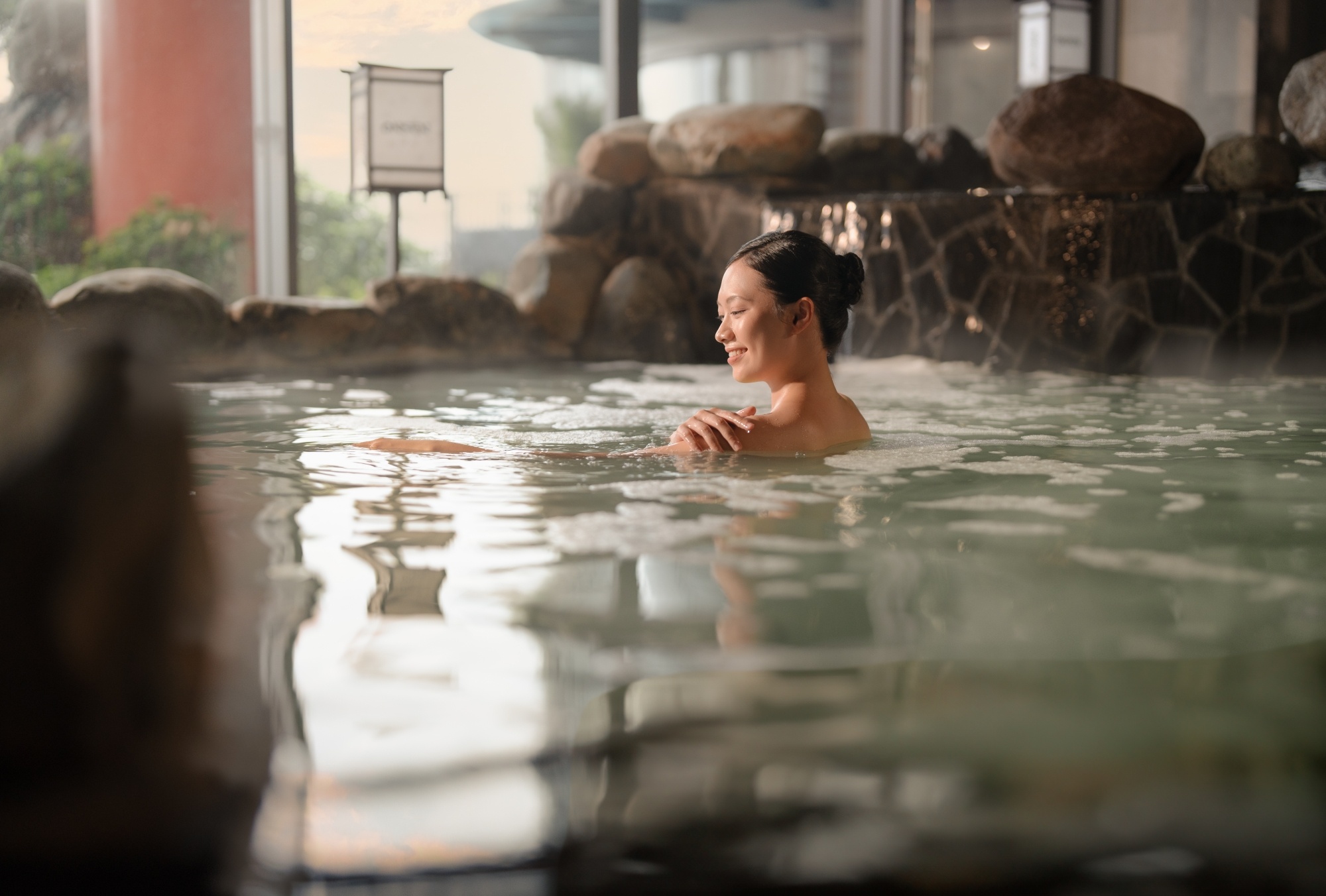 Tai sao nguoi Nhat tam suoi khoang nong moi ngay? hinh anh