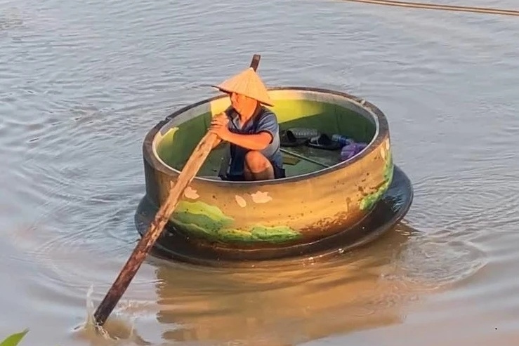 Tim thay chen tra cuoi cung bi lu cuon troi o Thai Nguyen hinh anh