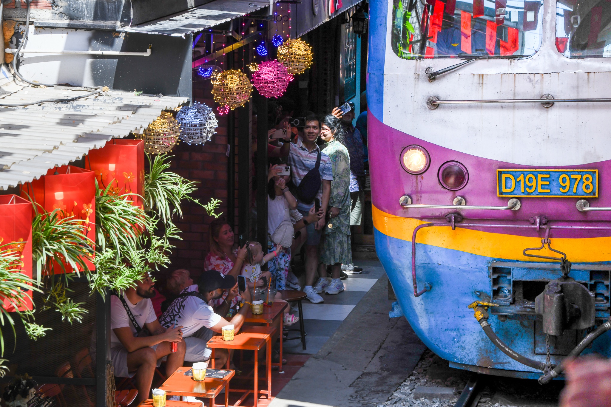 duong tau,  ca phe duong tau anh 8