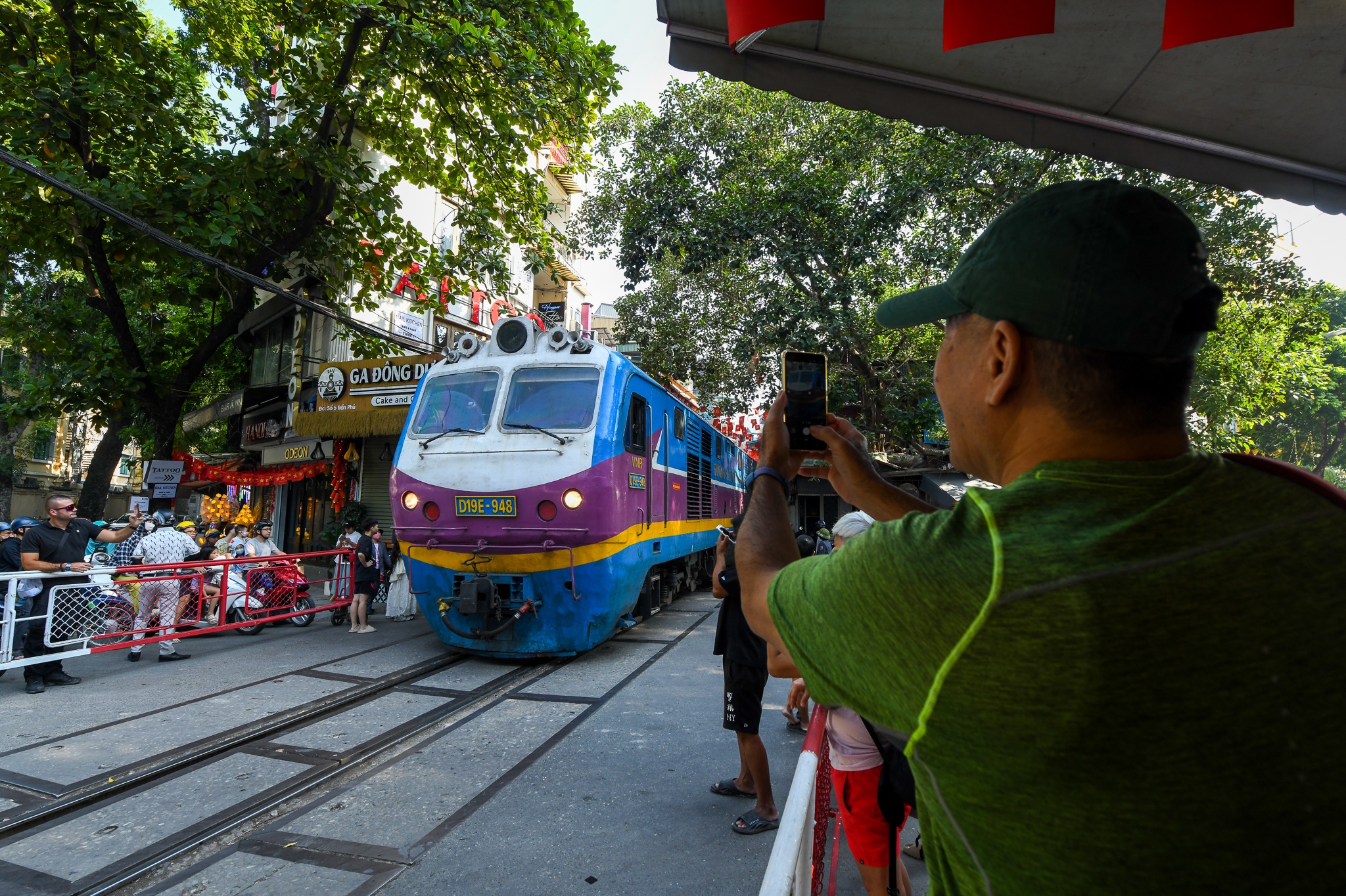 C&agrave; ph&ecirc; đường t&agrave;u ảnh 7