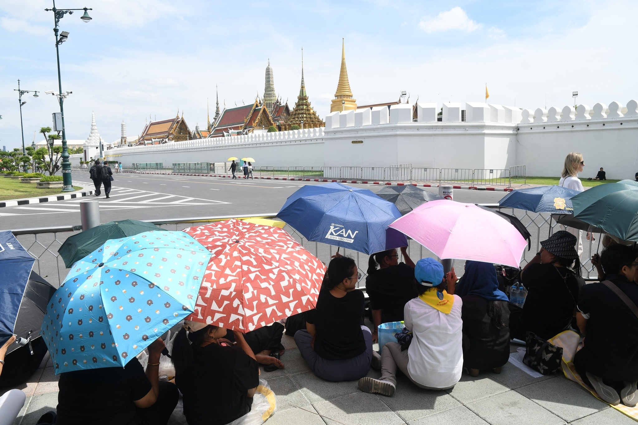 Thuc hu Thai Lan cam hoat dong du lich, giai tri trong 30 ngay? hinh anh