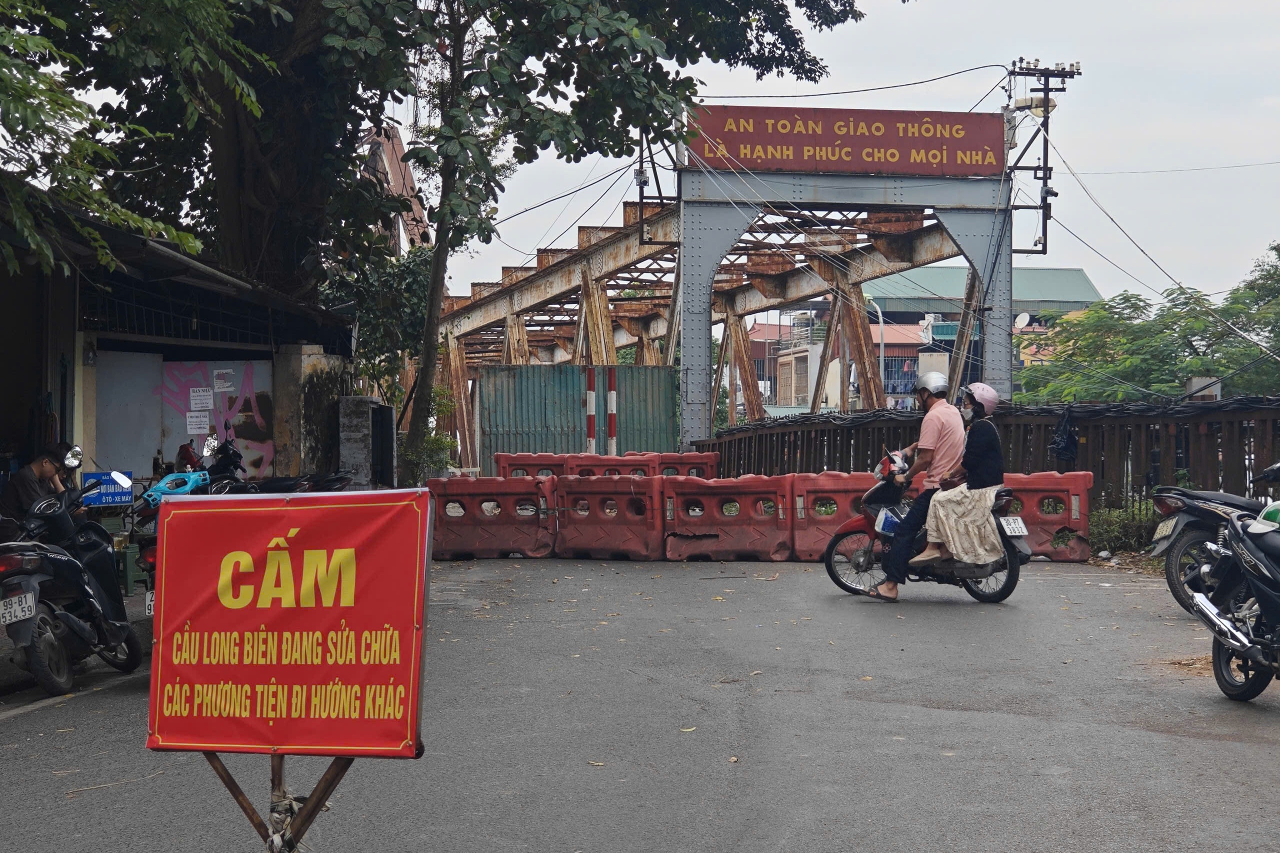 tàu 2 tầng ảnh 1 tau 2 tang anh 1