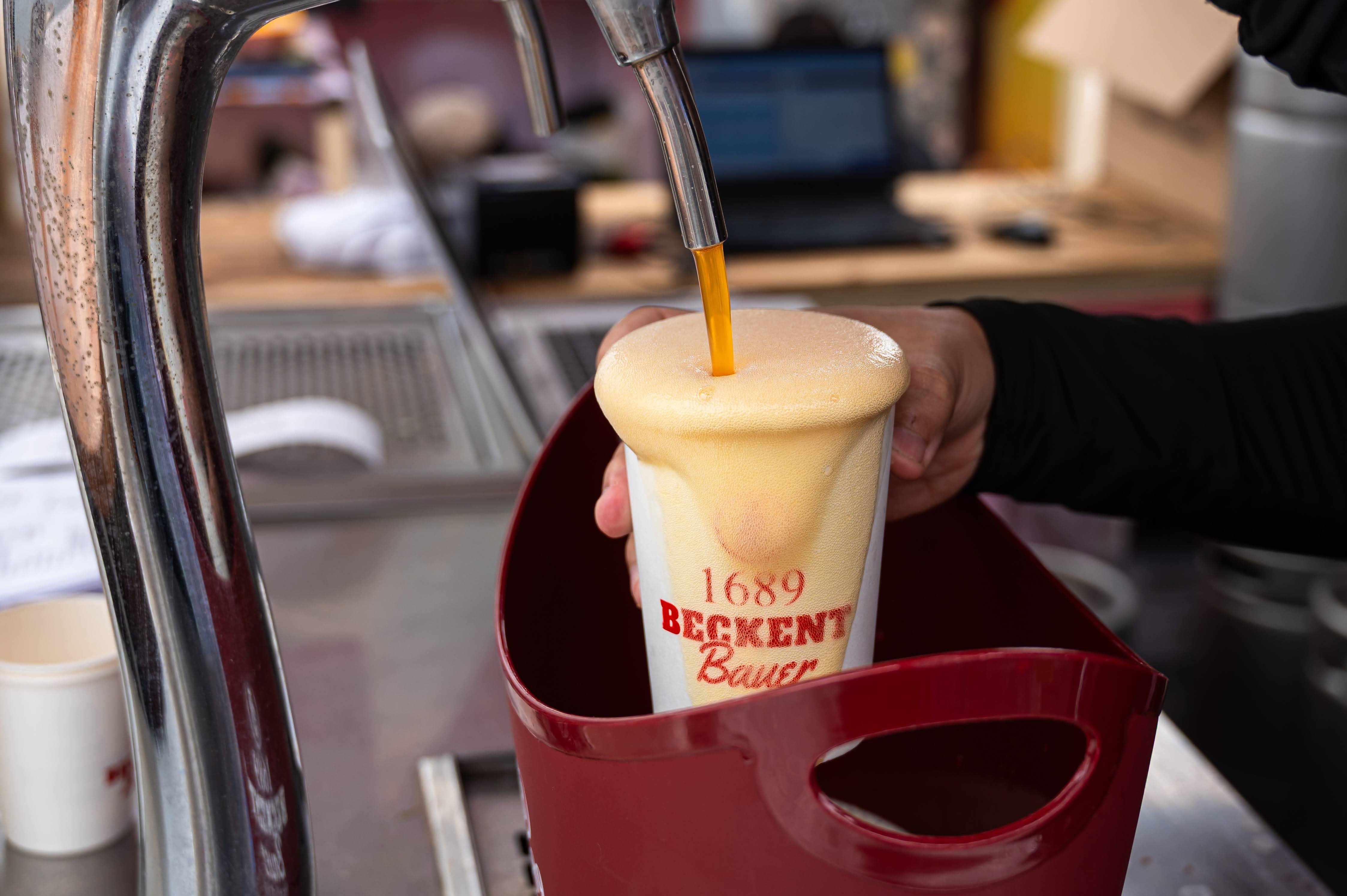 Le hoi bia va nuong khuay dong Hoi cho Mua Thu hinh anh