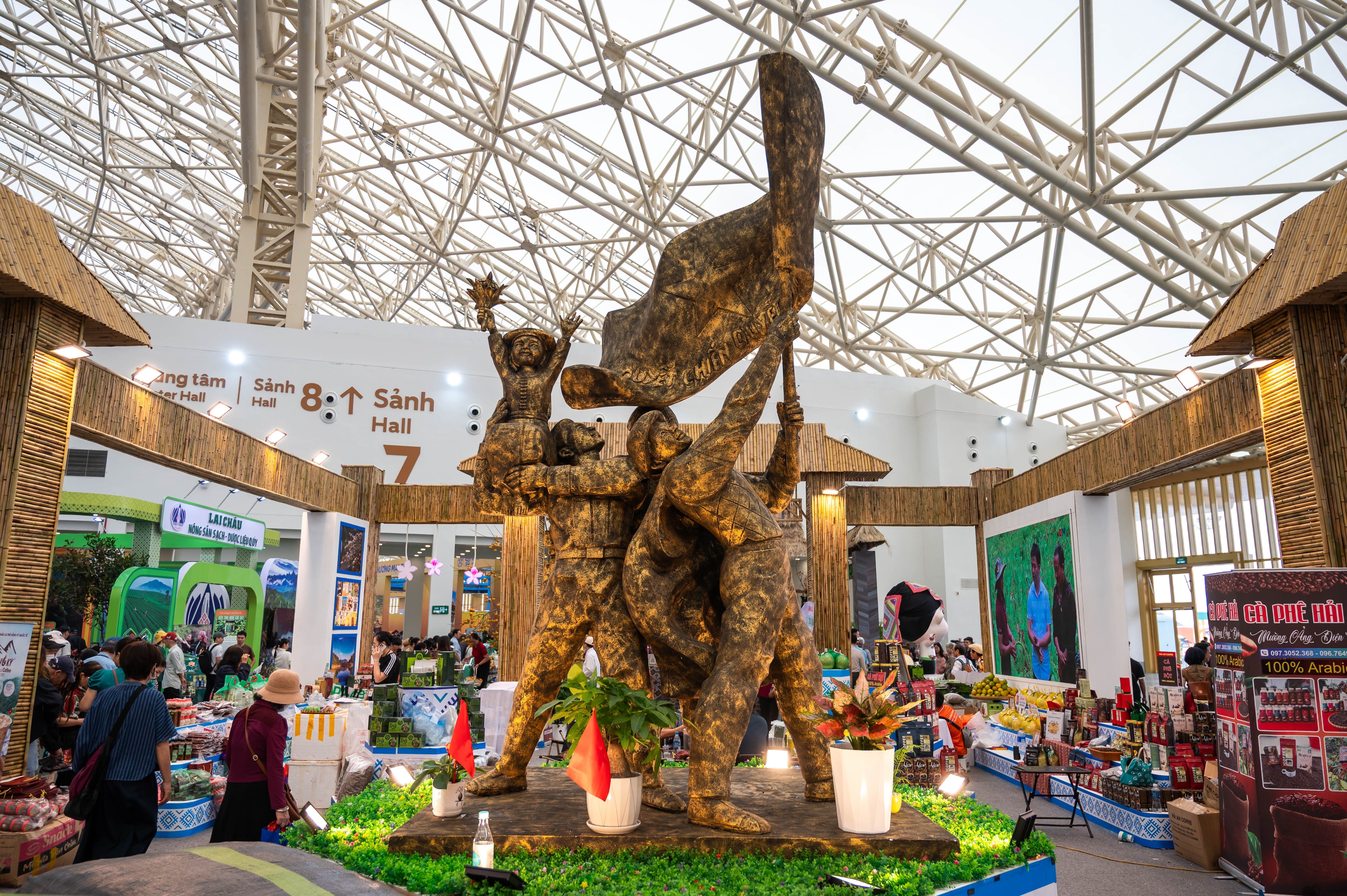 Hoi cho mua thu VEC anh 7