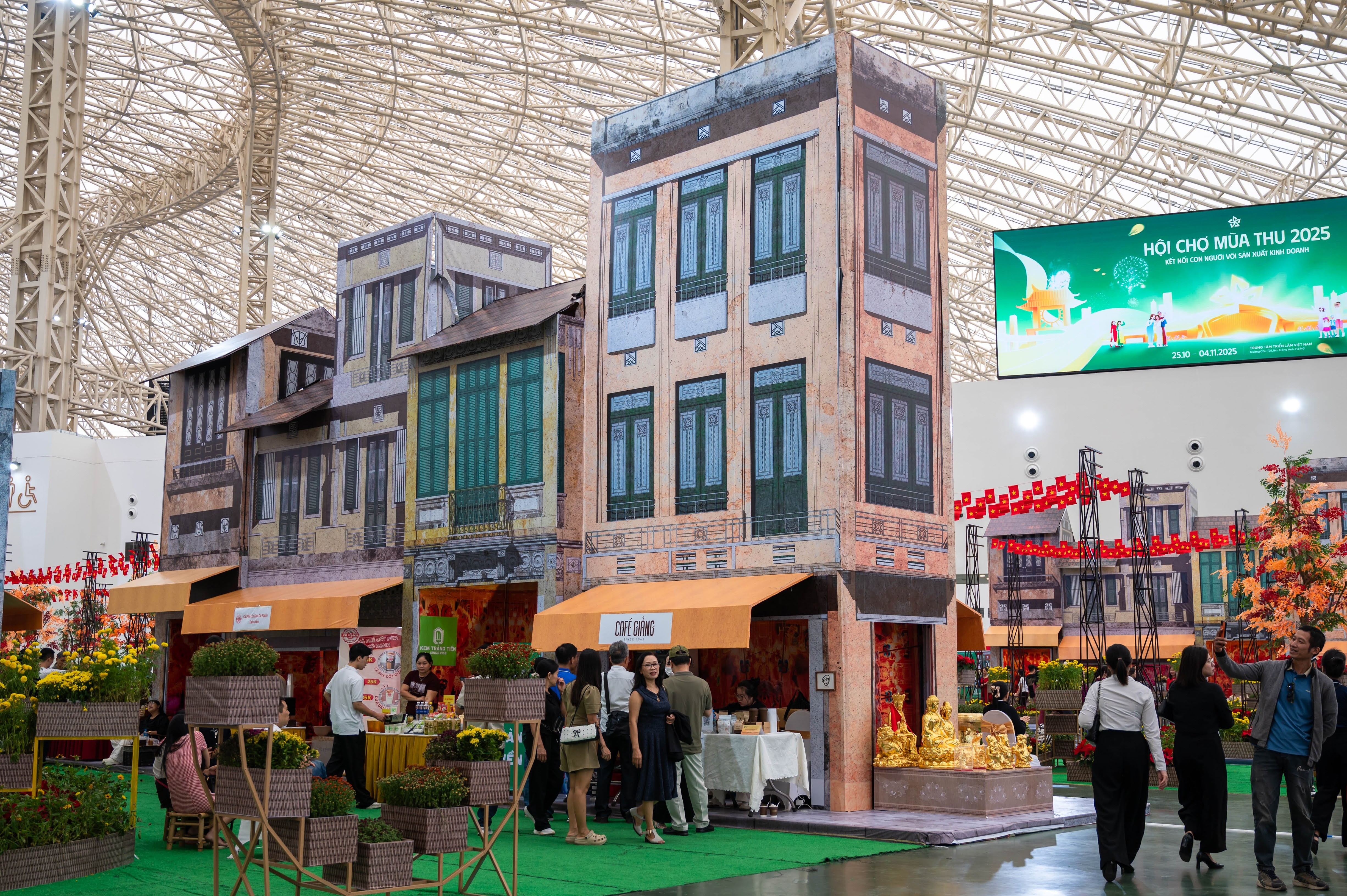 Hoi cho mua thu VEC anh 16