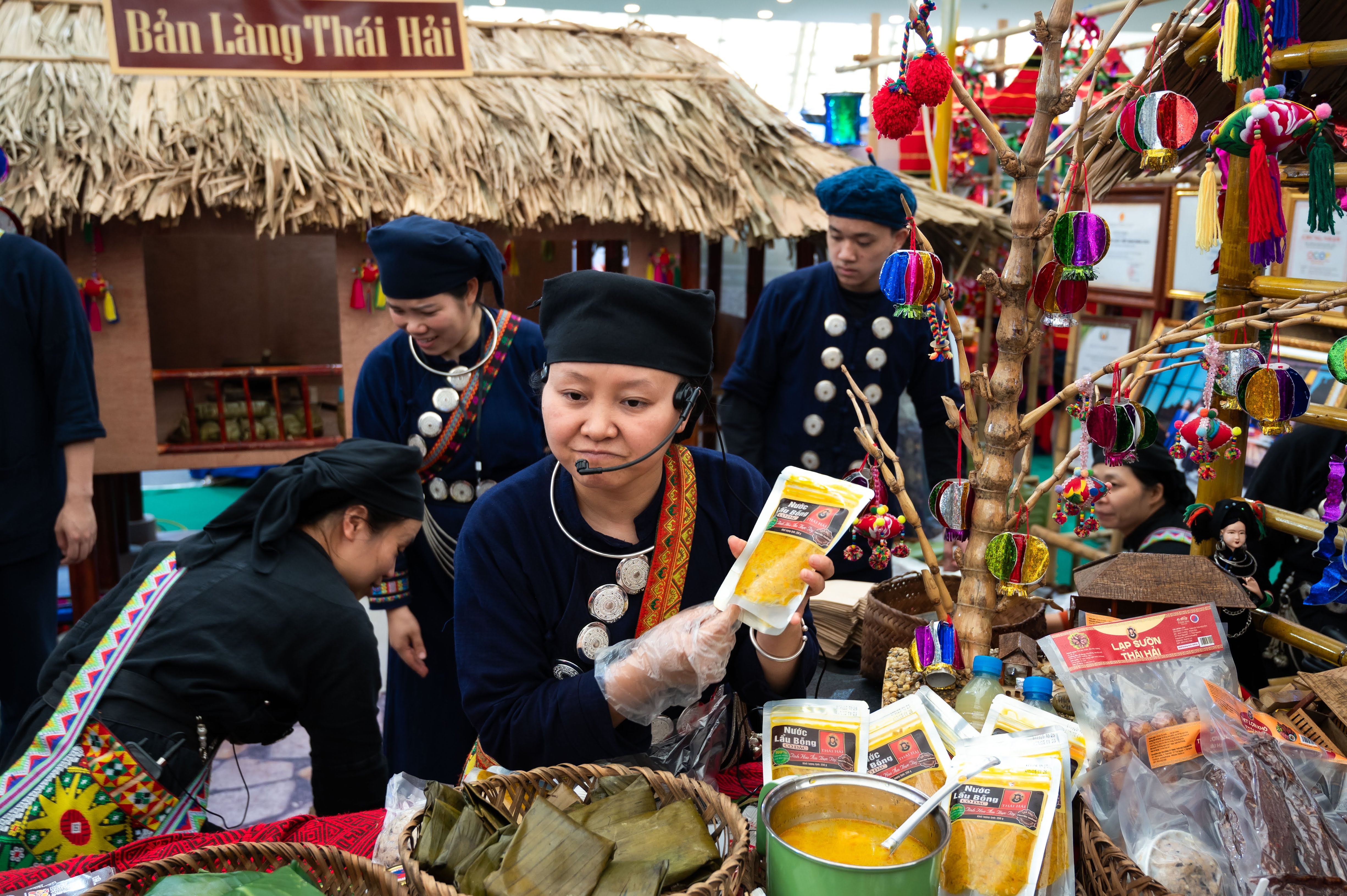 Hoi cho mua thu VEC anh 27