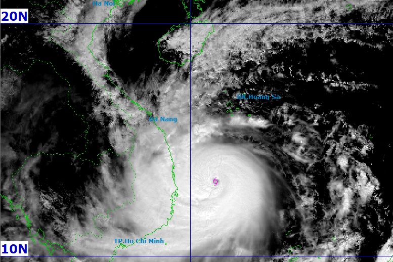 Gio manh cap 7 xuat hien tai tram do Phu Cat (Gia Lai) hinh anh