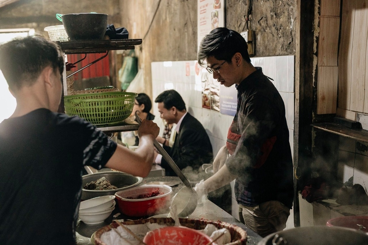 pho Thin ho Guom anh 7