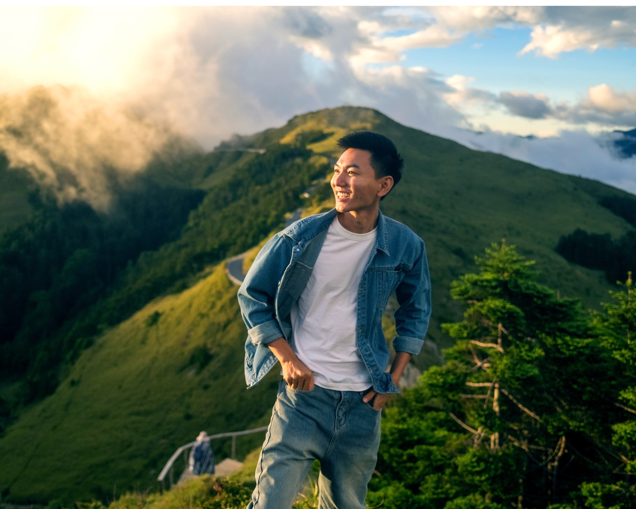 Khoai Lang Thang anh 4