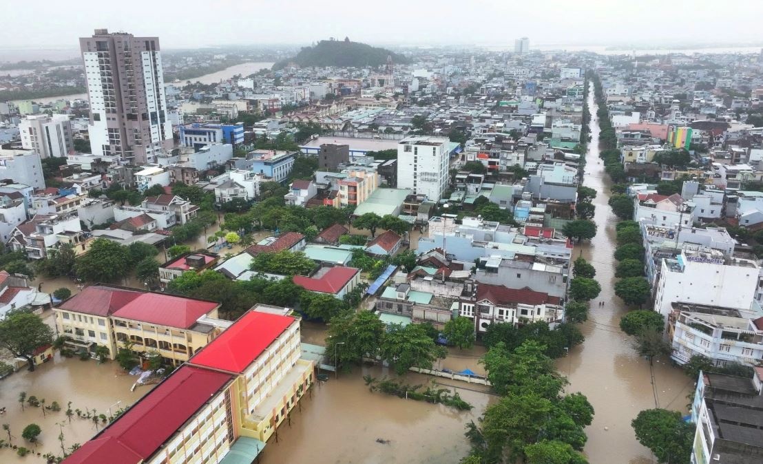Lu tren cac song vuot muc lich su, rui ro thien tai cap 4 o Dak Lak hinh anh