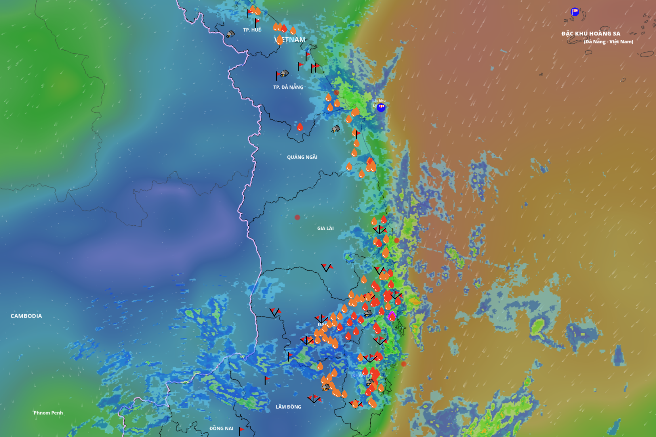 Chuyen gia canh bao lu tai cac song lien tuc vuot dinh lich su hinh anh