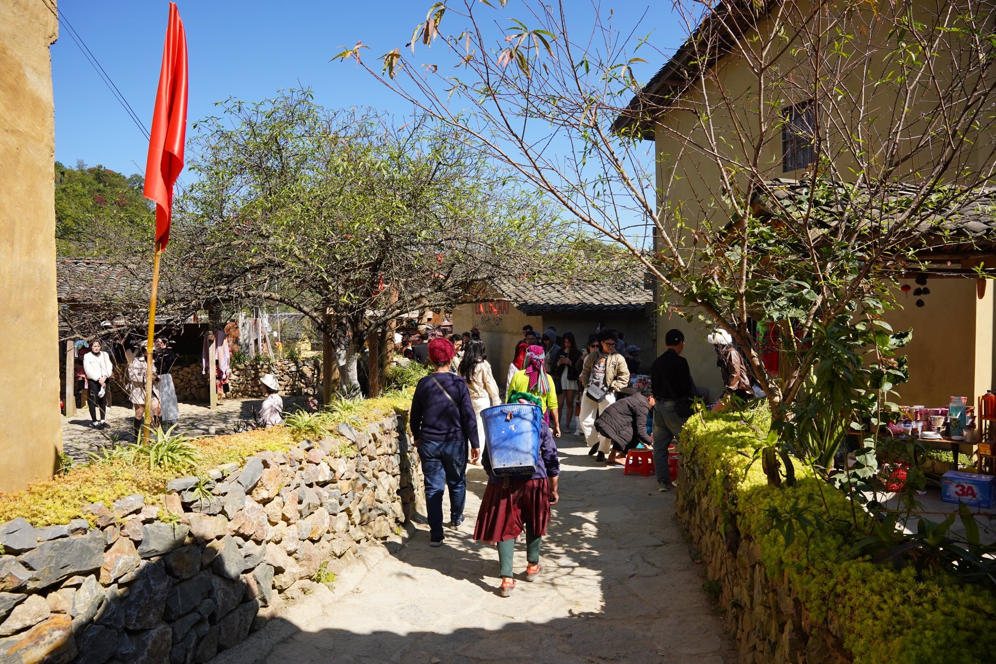 Lo Lo Chai, Lung Cu, Lung Cu Asta de bandera foto 8 Lo Lo Chai, Lung Cu, Cot co Lung Cu anh 8