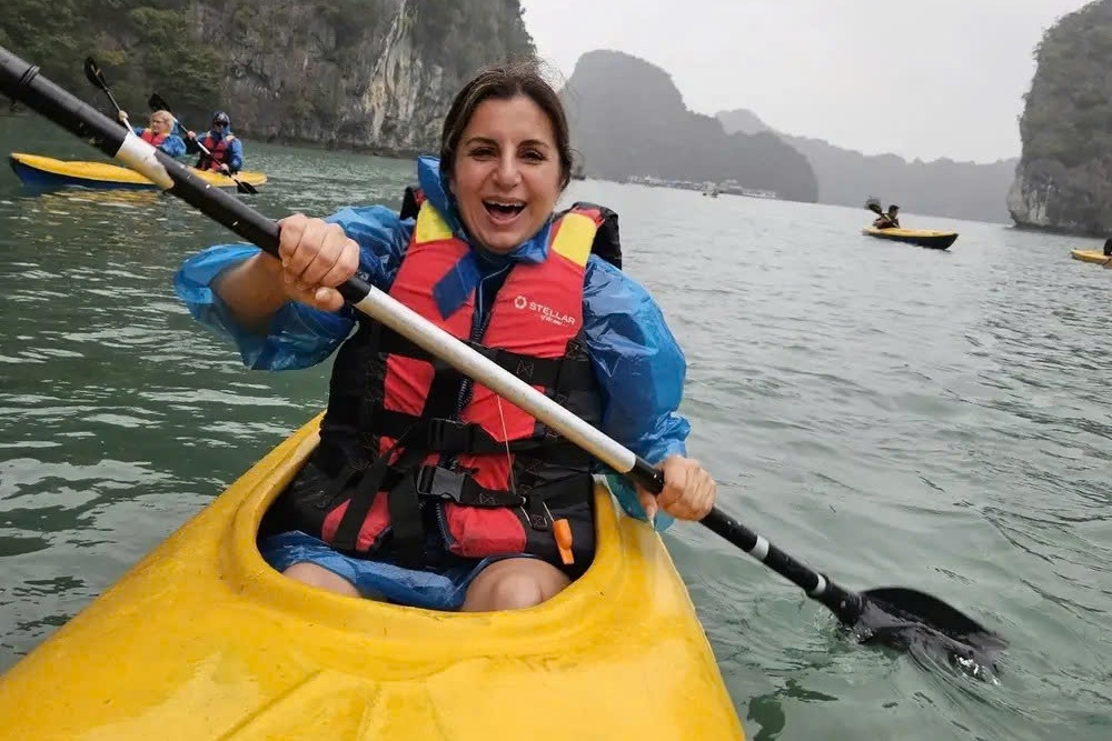 Khach My 'tim lai chinh minh' sau ly hon khi den Viet Nam hinh anh