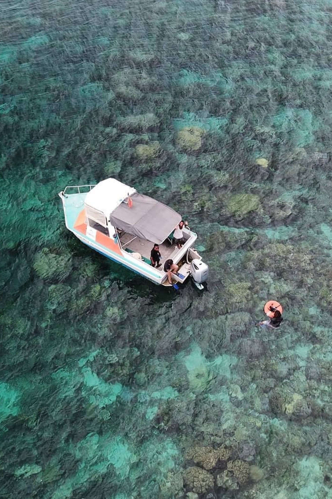 Quoc gia,  it khach du lich anh 18