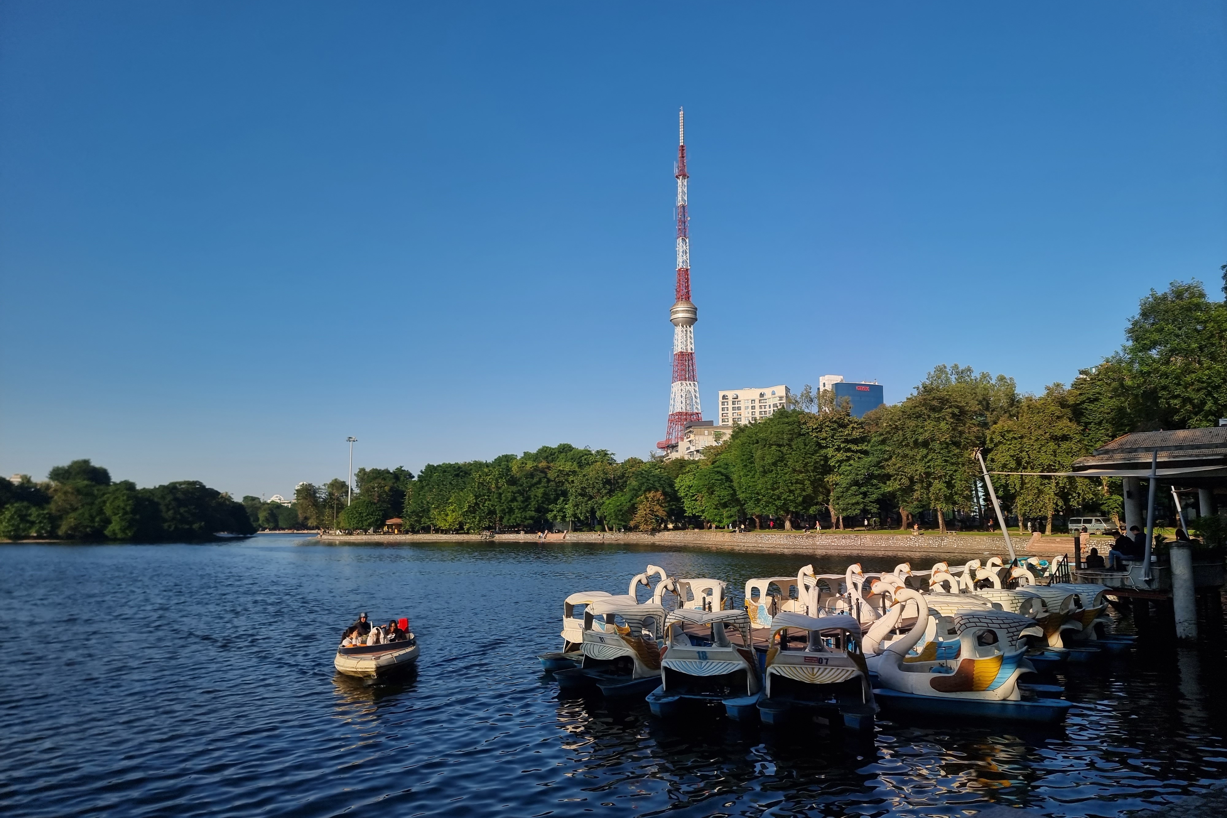 Nhin nhu Tokyo nhung la cong vien Thong Nhat hinh anh