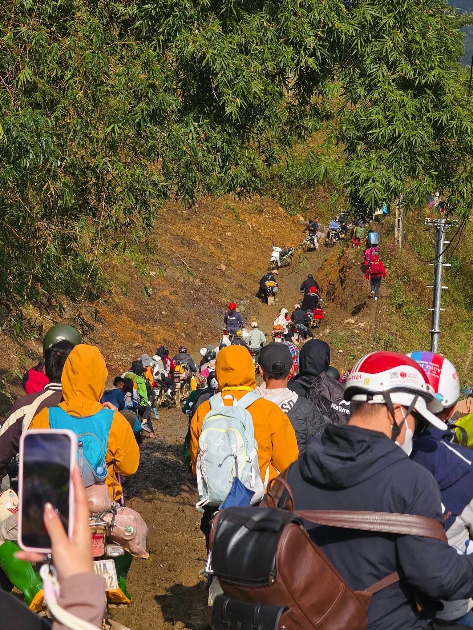 trekking,  quay roi anh 2