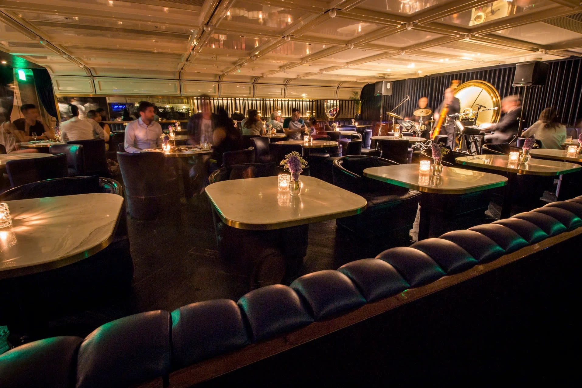 quan bar,  Hong Kong anh 1