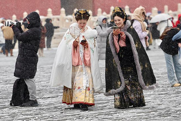 Tuyet da roi tren Tu Cam Thanh hinh anh