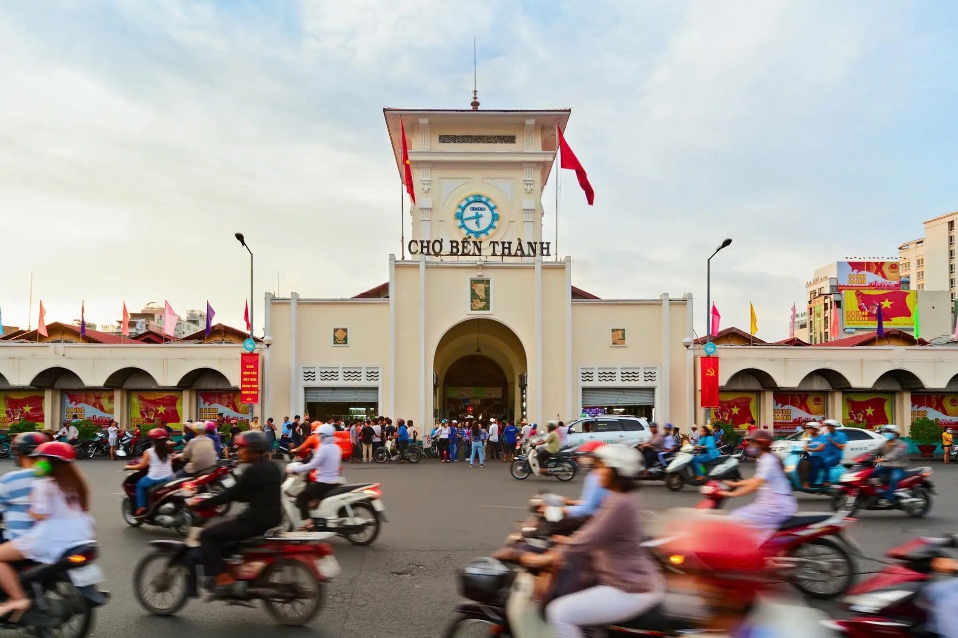 Hai tuan 'tuyet nhat cuoc doi' cua khach Tay tai Viet Nam hinh anh