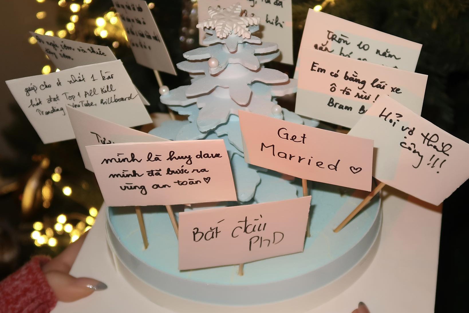 Banh kem khoe hoi vo, ke thua lo gay 'sot' cuoi nam hinh anh