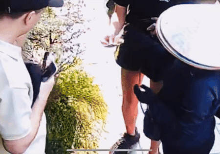 'Hét giá' khách Tây 850.000 đồng/nón lá ở phố cổ Hà Nội