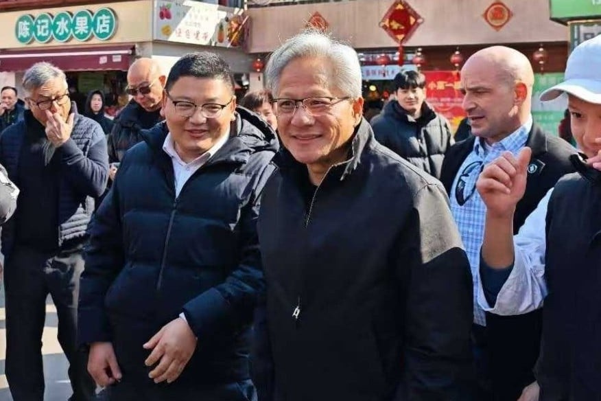 Chuyen di Trung Quoc gay chu y cua CEO Nvidia hinh anh