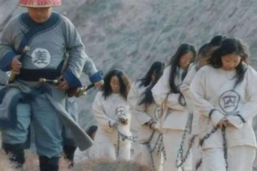 Du lich 'luu day', thu thach so phan len ngoi o Trung Quoc hinh anh