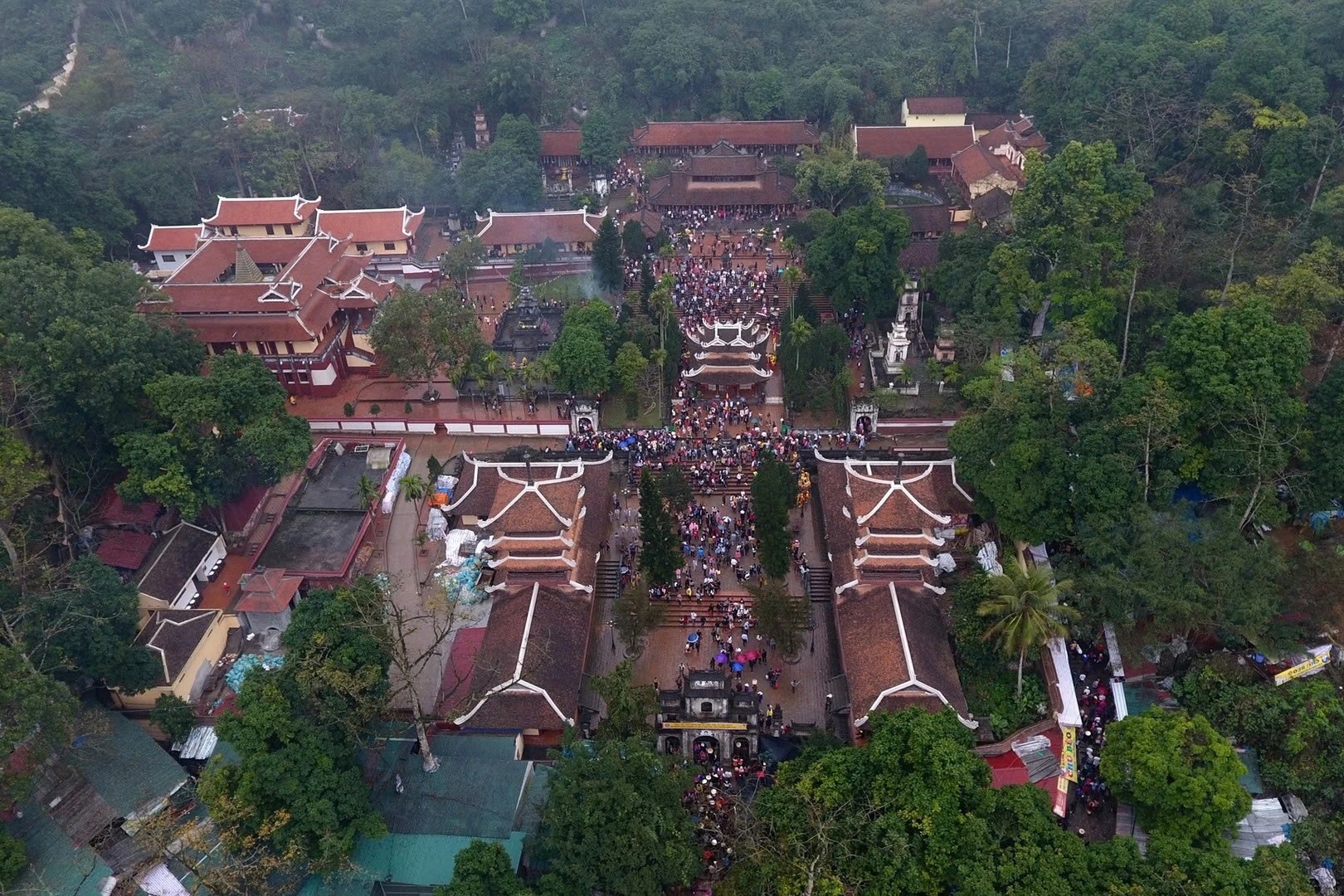 le hoi chua Huong anh 5