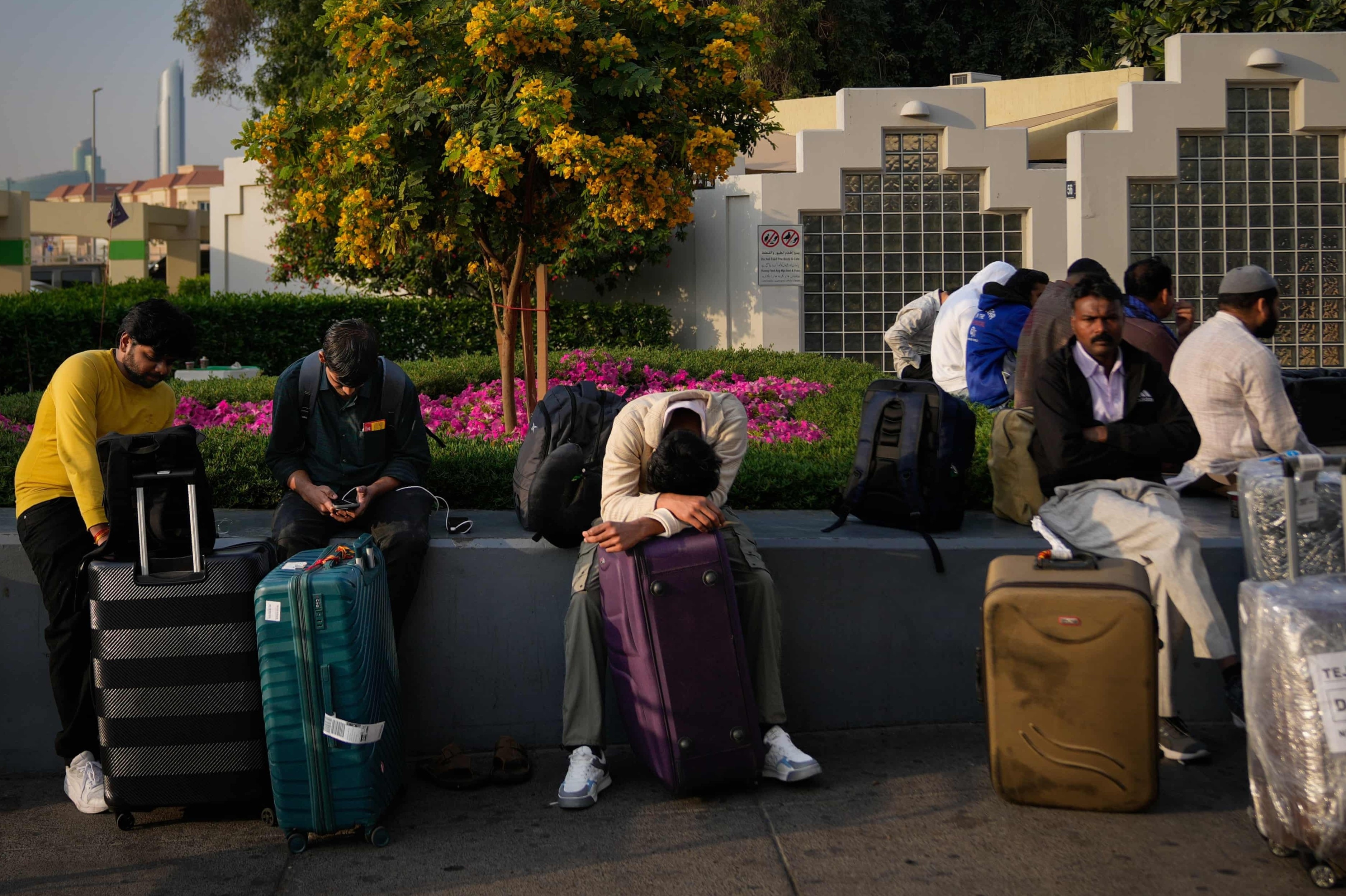 Tang 300% nguoi thue may bay rieng roi khoi Trung Dong hinh anh