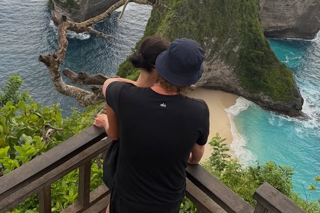 Hiem hoa dang anh du lich tu vu con trai ong trum Ukraine bi sat hai hinh anh