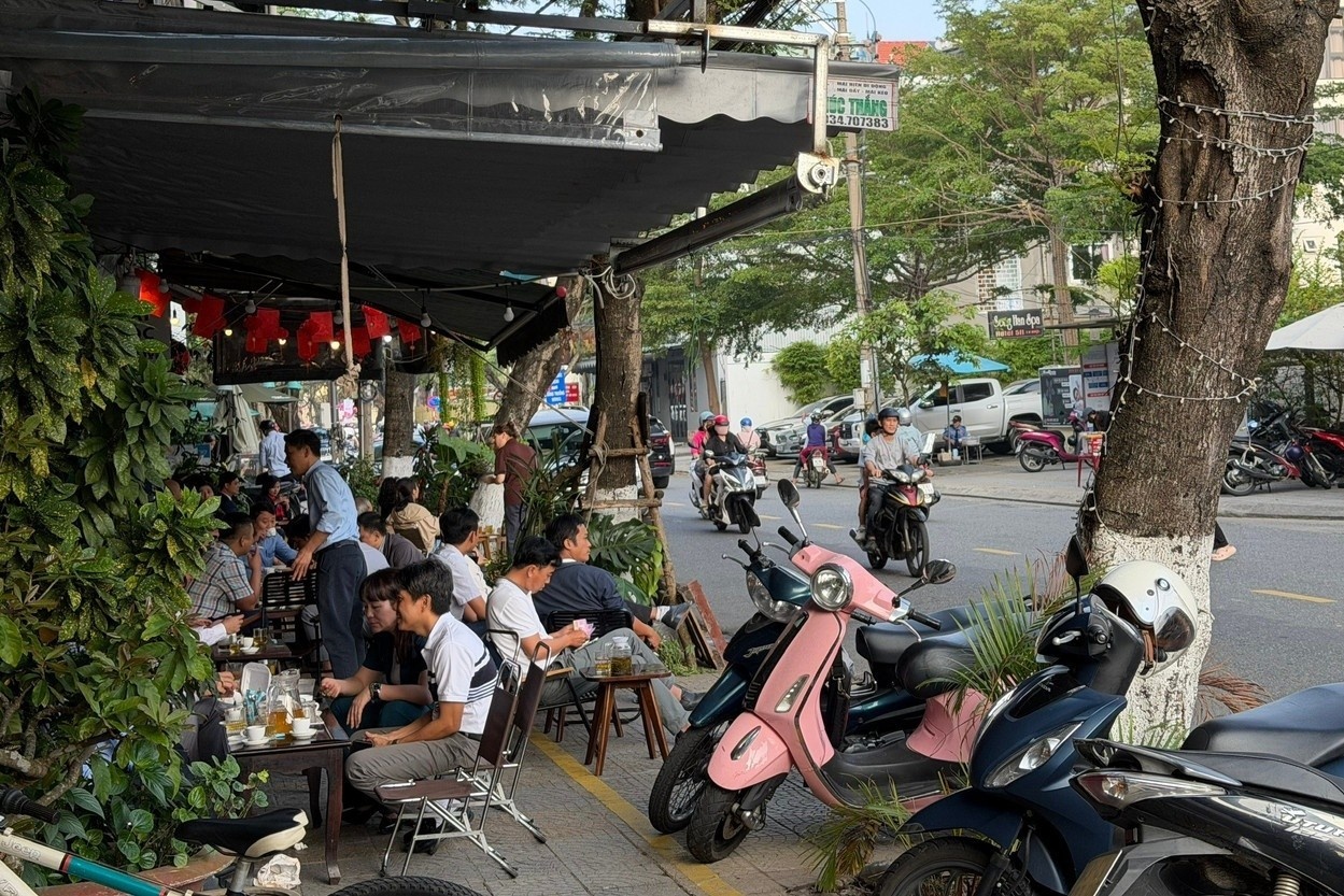 Via he Da Nang truoc gio cam buon ban hinh anh