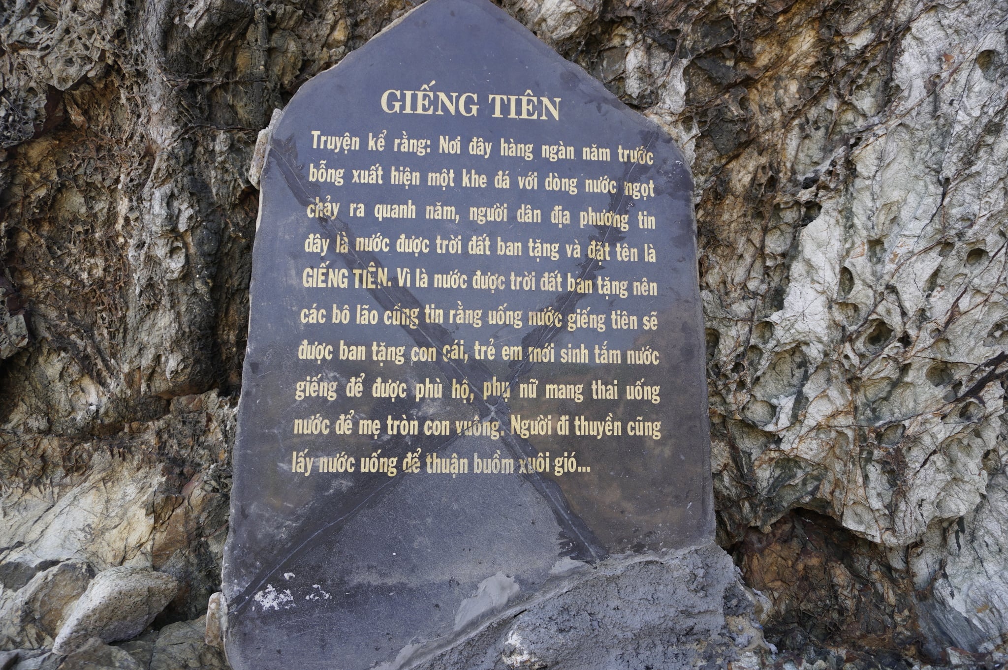 Gieng Tien,  Juky San anh 2