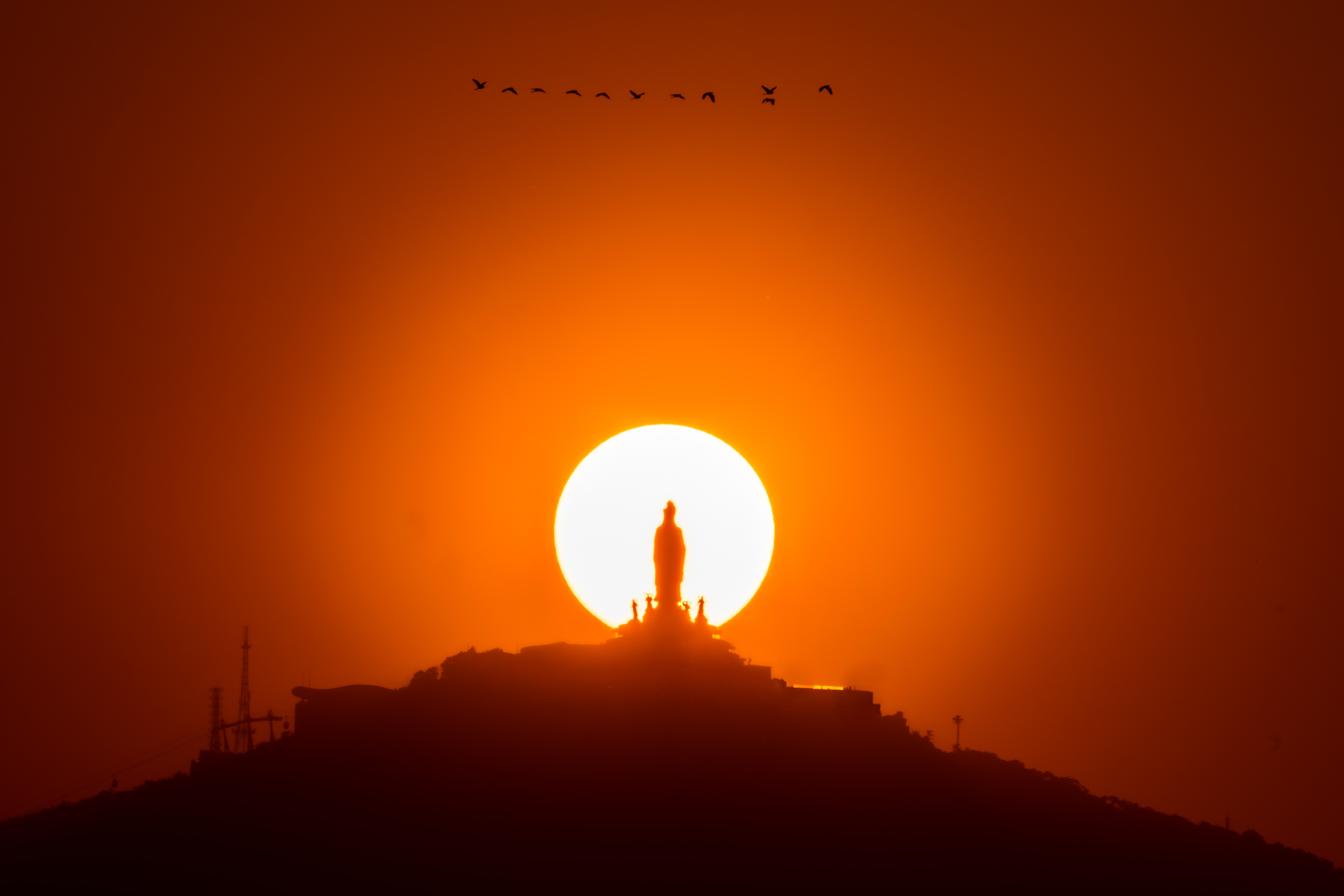 Canh hoang hon tren nui Ba Den gay sung sot hinh anh