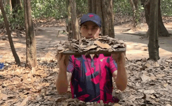 Tay vot pickleball so 4 the gioi chui ham, ban sung o dia dao Cu Chi hinh anh